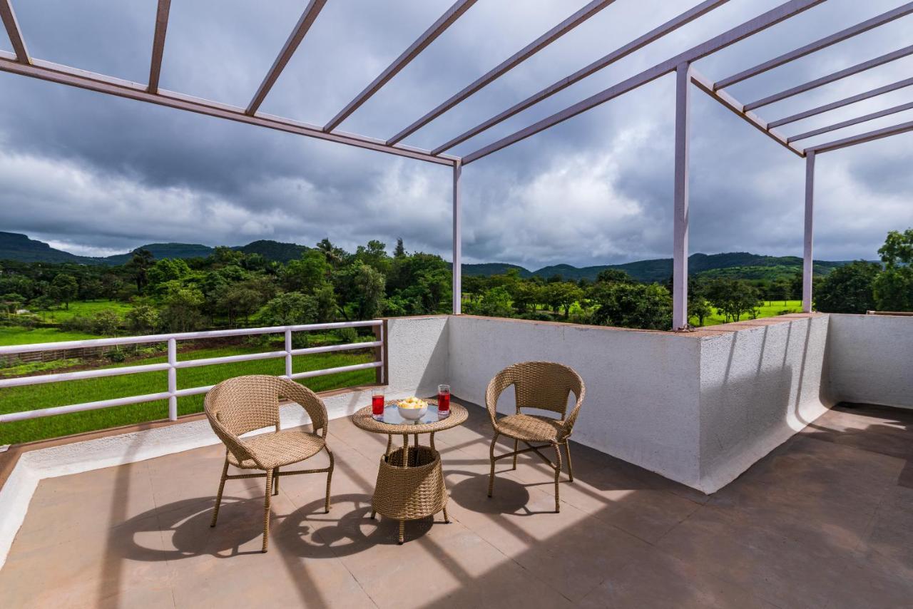 Saffronstays Aster, Plunge Pool Villa With Garden, Лонавала Экстерьер фото